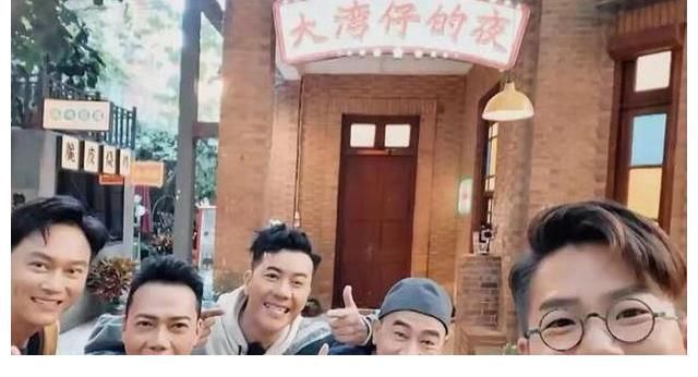 陈小春赚钱需要上交，羡慕张智霖谢天华可以自己拿，原因笑掉大牙