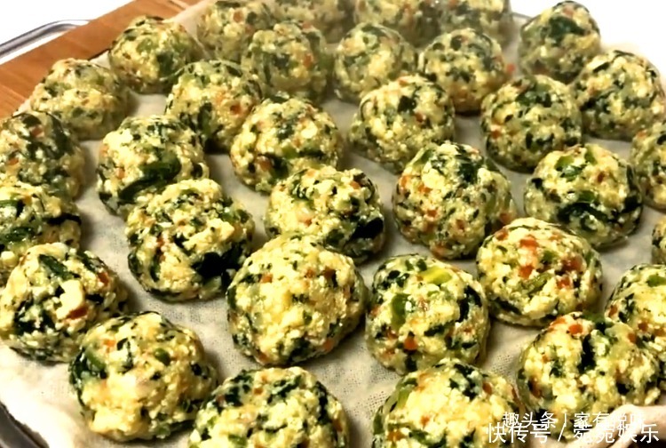 做丸子，比白菜香，比肉便宜，十分钟就出锅，上桌立马被吃光