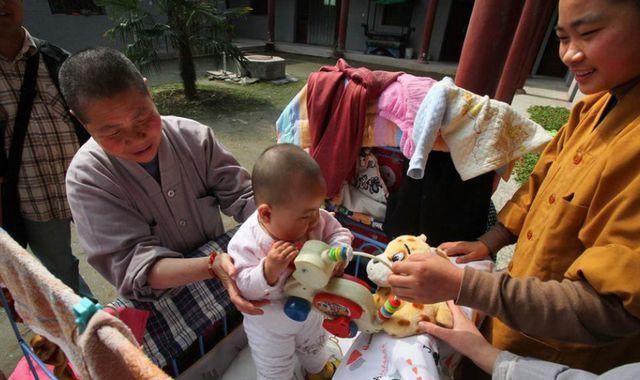 毕业|25年前,那位毕业后选择出家为僧的清华才女,如今现状如何?