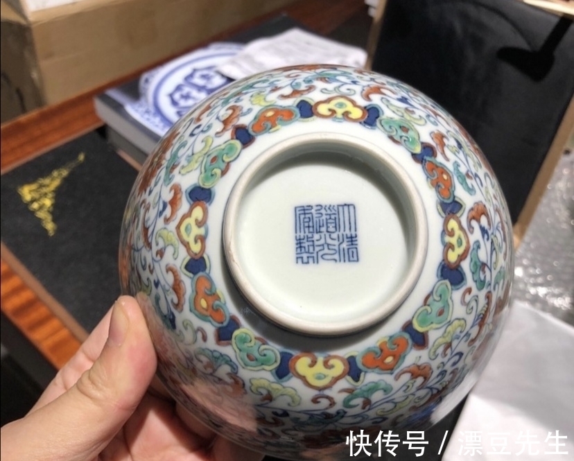 笔触$崔凯:道光斗彩碗,较为高级