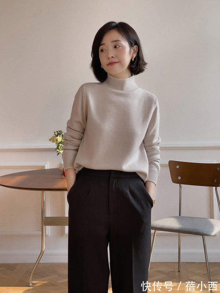 女人 “毛衣+半身裙”,“毛衣+九分裤”,才是冬季优雅女人的最优穿搭