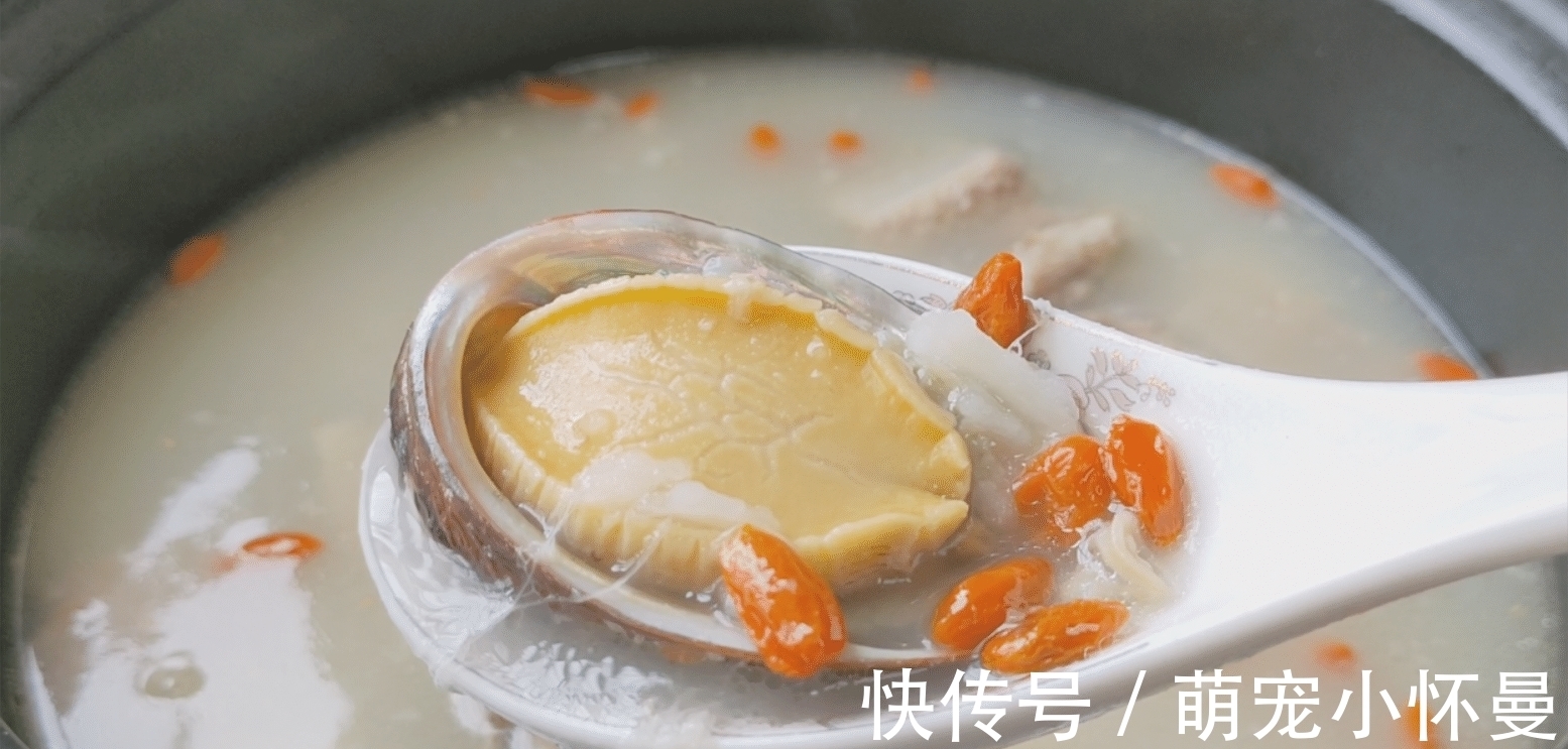 砂锅|鲍鱼汤怎么做好？秋季这样煲一锅，香醇浓厚营养丰富，做法还简单