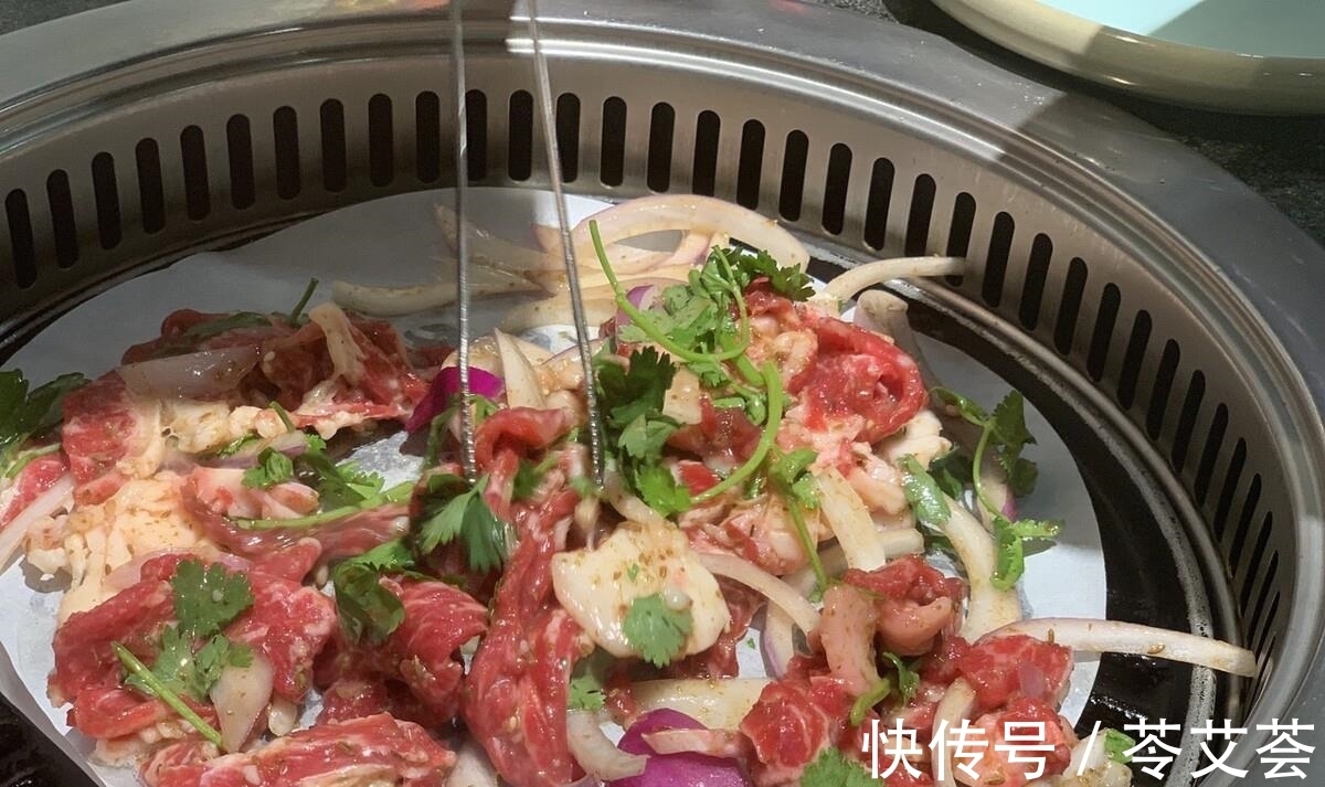 《人生一串》带火东北烧烤,这三座城市,谁才是东北烧烤第一城?