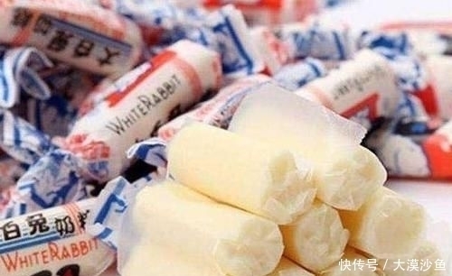 剥开|为什么大白兔奶糖剥开以后还有一层“透明纸”?能不能吃呢?
