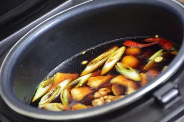 冰糖|卤味不要买了!教你1个万能卤汁配方,和熟食店一个味