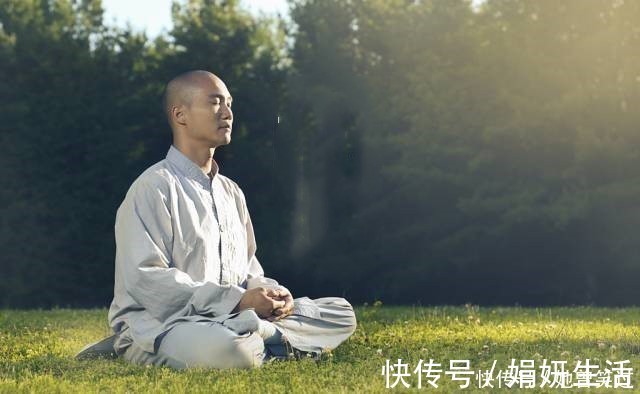 一条腿|练练打坐,百病不侵老中医视若珍宝的打坐功,强肾健体助长寿