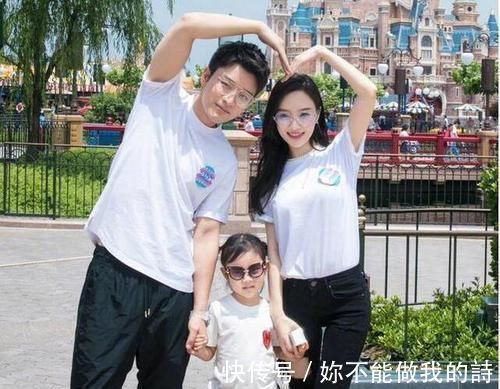 作息时间|“最可怜宝宝”走红,爸妈吃饭被晾在一旁,网友:充话费送的吧?