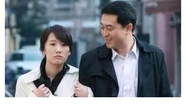 少年派|闫妮、张嘉益献唱“十四运”震撼全场，网友：接地气才是好演员