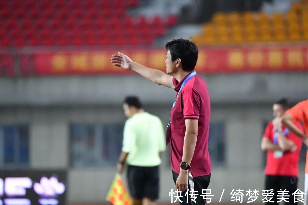 寰岛|力压孙继海成为国足主力,险获亚洲冠军,29岁成中超最年轻教练