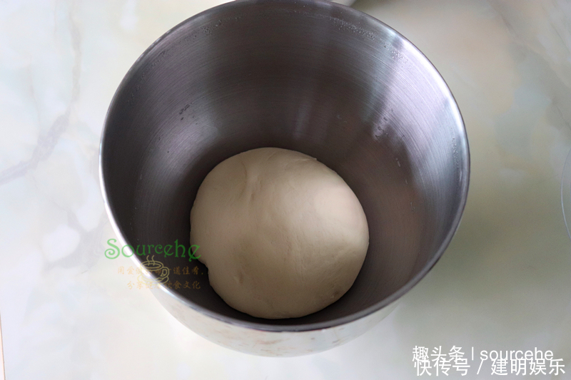 油条新做法,比油饼还简单,酥酥脆脆越吃越香,放5天不回软