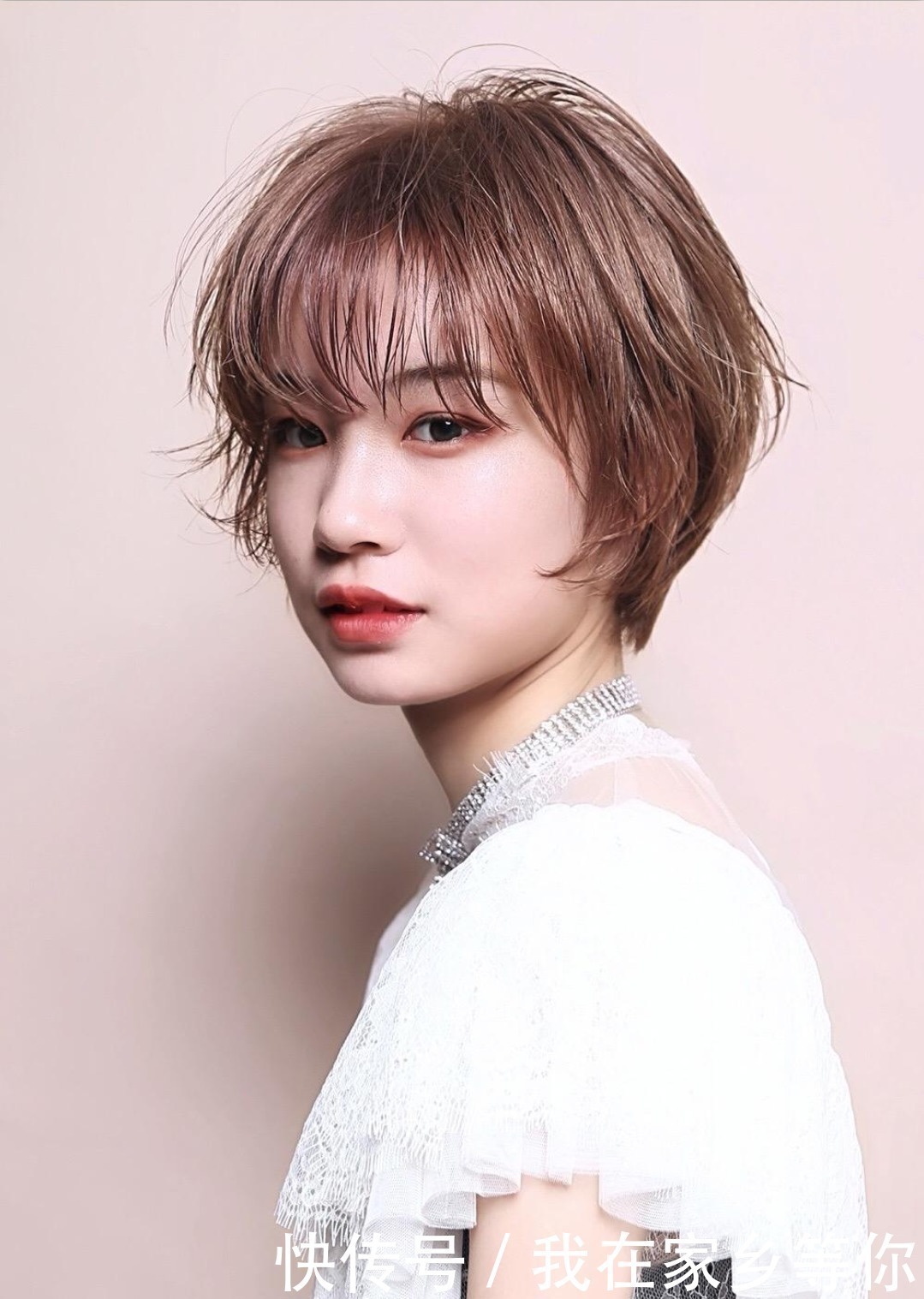 2020精选短中长发型22款,爱美女性都在剪,效果堪比整容