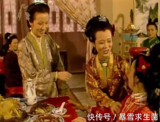 小产后$王熙凤为什么会得血山崩?与贾琏的癖好无关,只因她有两个恶习