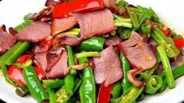 周末做几道硬菜，给家人解解馋，每吃一口，满嘴香鲜！