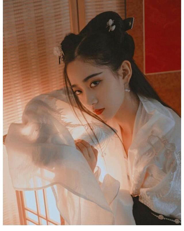 甜宠流@《穿越之美男痣》隐世剑客VS腹黑王爷,互撩日常,1v1甜宠流!