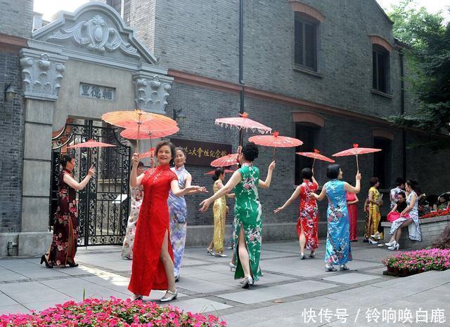 姑娘,你的刻薄,与你身上的旗袍真不搭!