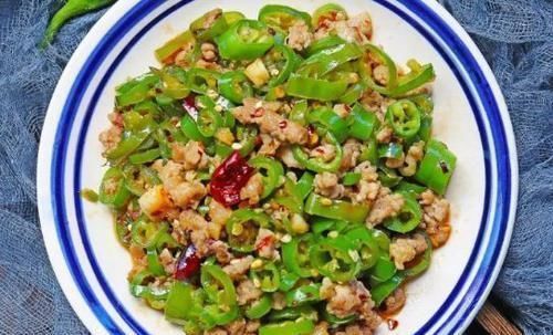 猪肉|它是天然的“血管清洁工”,每天炒一盘,软化血管,身体变好了