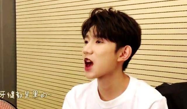 火爆却难吃的网红零食,图3迪丽热巴也救不了,阚清子同款太油