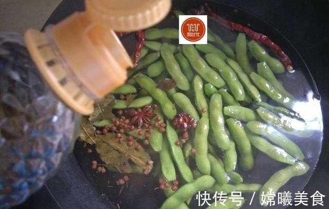 大排档|教你这样煮毛豆,个个翠绿还入味,比大排档的煮毛豆好吃百倍!