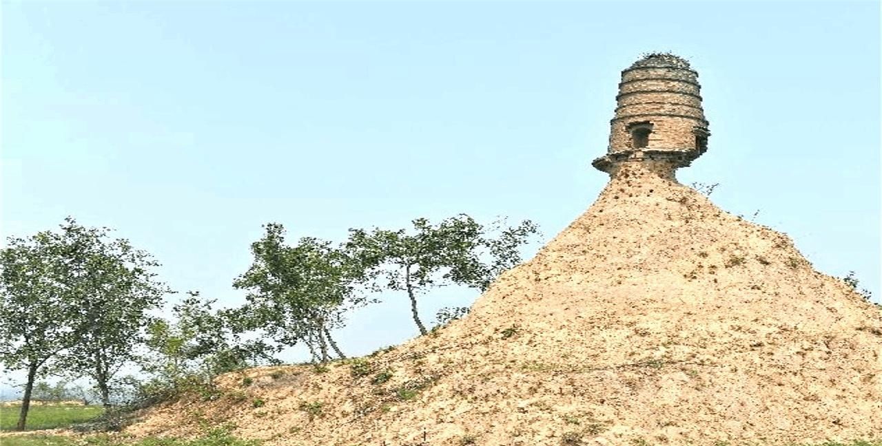 建筑|曾在山西火爆的“塔坚强”，半边悬空立在山尖，却被修成这样