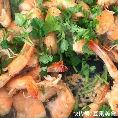 蒜香黄油虾|健康低卡家常菜——蒜香黄油虾