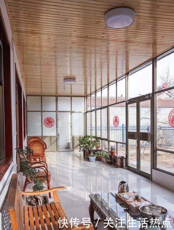 旧农舍改造成花园,一年四季花开不断,邻居看了羡慕的不得了!