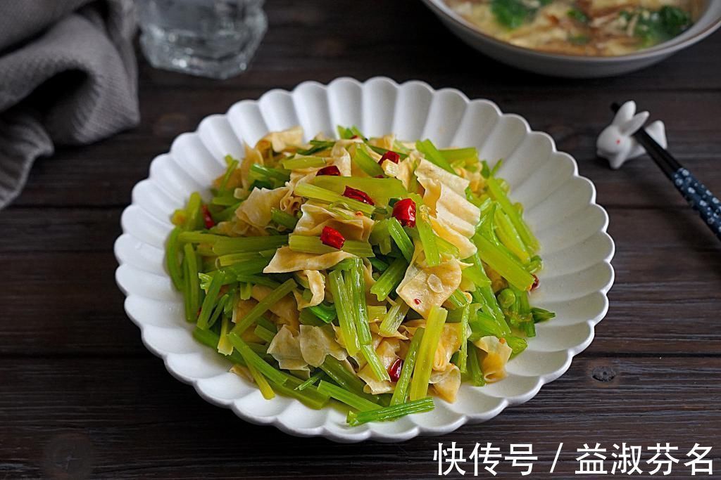 金针菇|宅在家,午餐做了两菜一汤,好吃得停不下来,婆婆:会过日子
