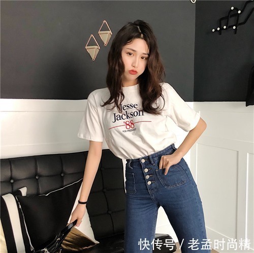 时装面料 选择的是比较高档的时装面料,柔软且舒适,你需要用心去感受它的品味。