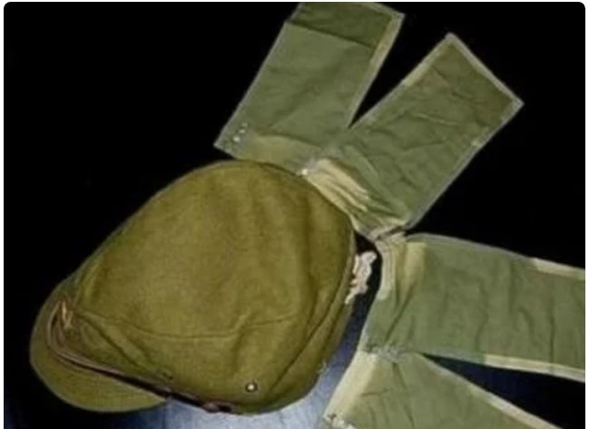 日本|为何日本兵军帽上会有两块布?看似用处不大,其实救了10万日军性命