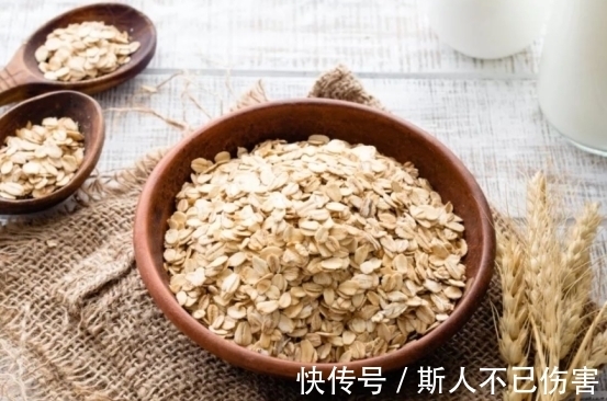 高血脂|42岁女子心悸1年暴瘦35斤,医生:4种食物是“刷脂王”,可多吃