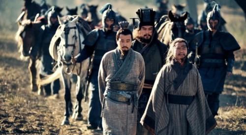 司马懿|卧龙和凤雏的区别有多大?如果让庞统对战司马懿,结果会怎样?