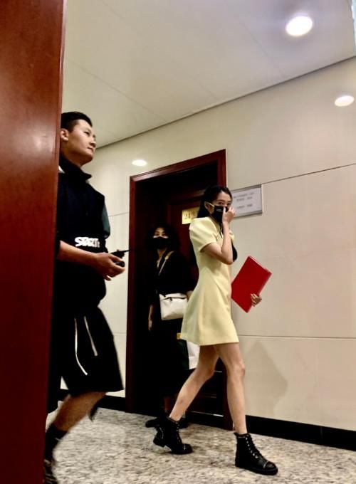 王一博|咋回事？關(guān)曉彤王一博受邀錄制央視文藝匯演，表演節(jié)目疑遭退貨