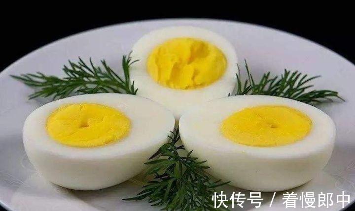 研究人员|鸡蛋是个好东西，吃几个才正好？专家说女性吃鸡蛋要悠着点