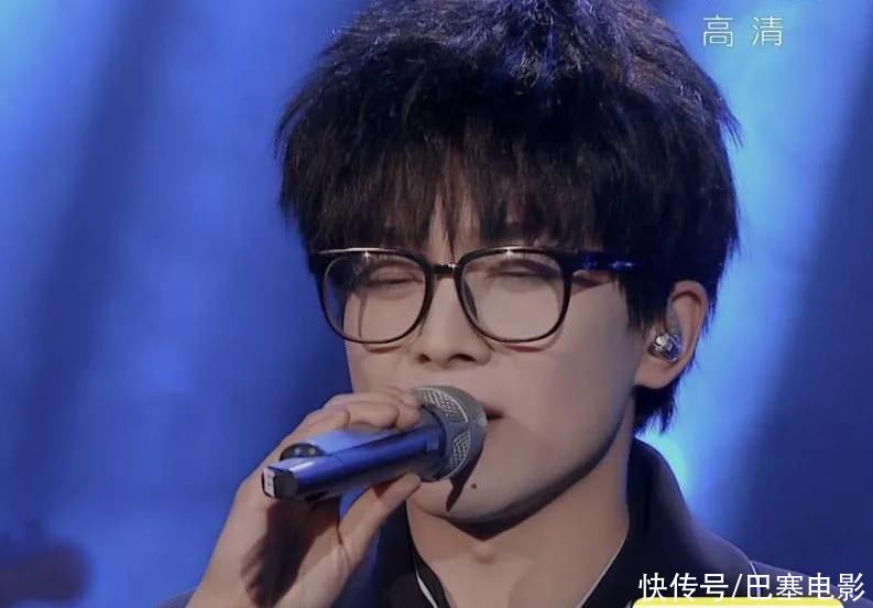 《百变大咖秀》爆笑开播，全场最佳竟是王智，我的眼睛好疼