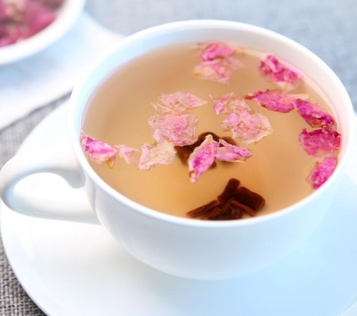 肝脏|肝部变脏,会出现4个异常,坚持“七个一”,给肝洗洗澡,排排毒