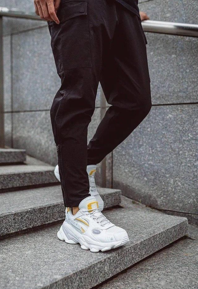 丝路 真不是因为国产才吹爆跋涉两千多公里只为早点穿上这双鞋