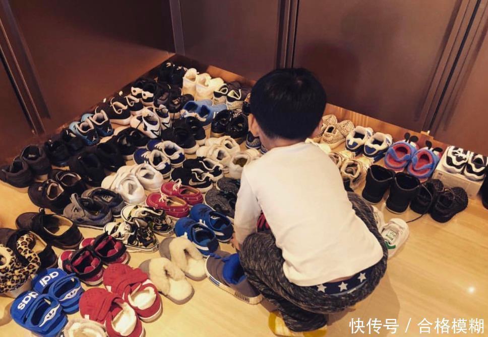 攀比|中学生之间有了攀比新方式:穿着统一的校服,脚上却踩着名牌鞋子