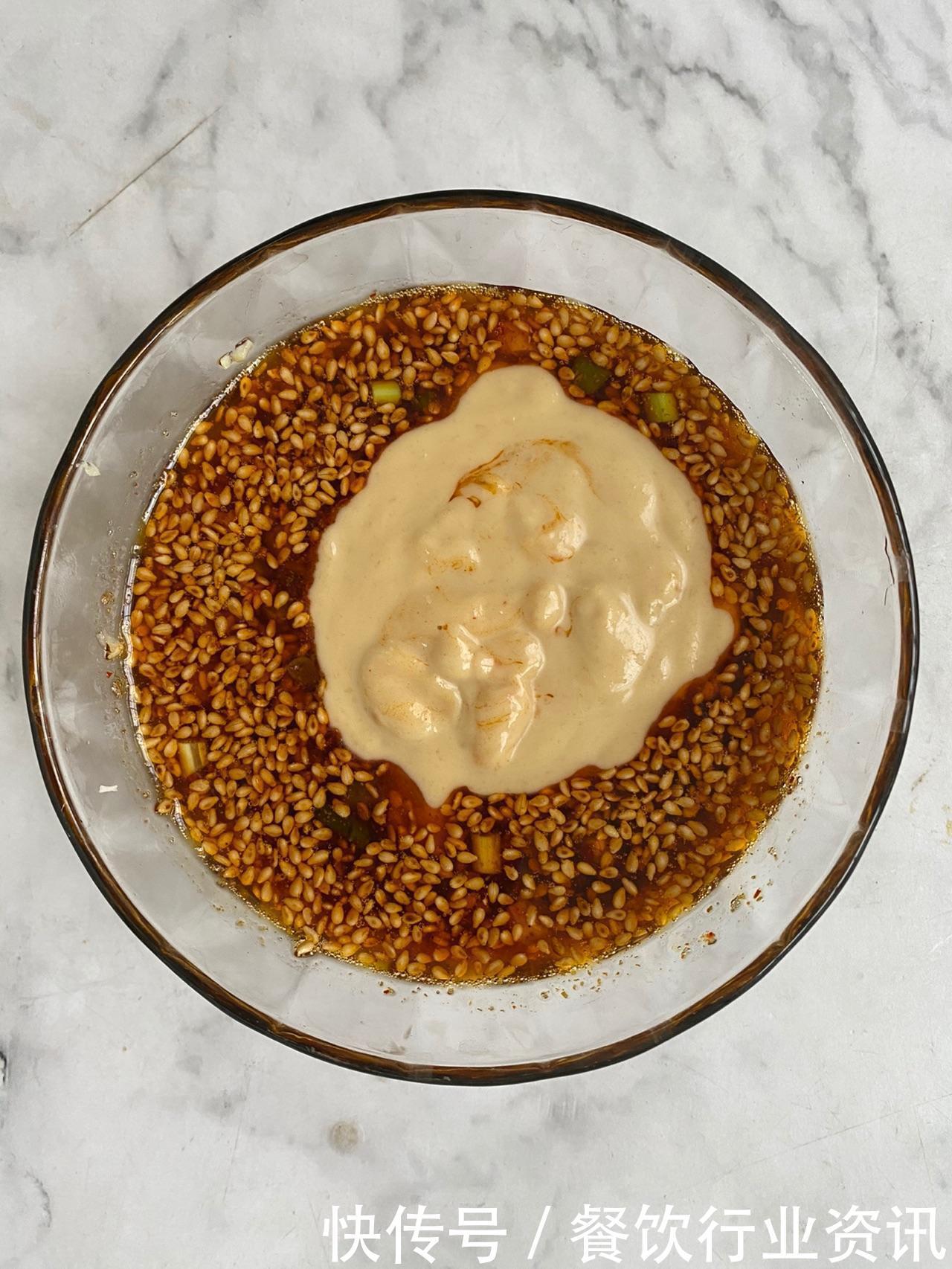 步骤|火爆全网的麻酱流汁宽粉,究竟有什么魔力,看看这个你就知道了!