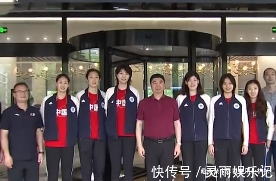 赖亚文|好久不见！朱婷微笑现身，率5大王牌驰援中国女排，郎平等来帮手