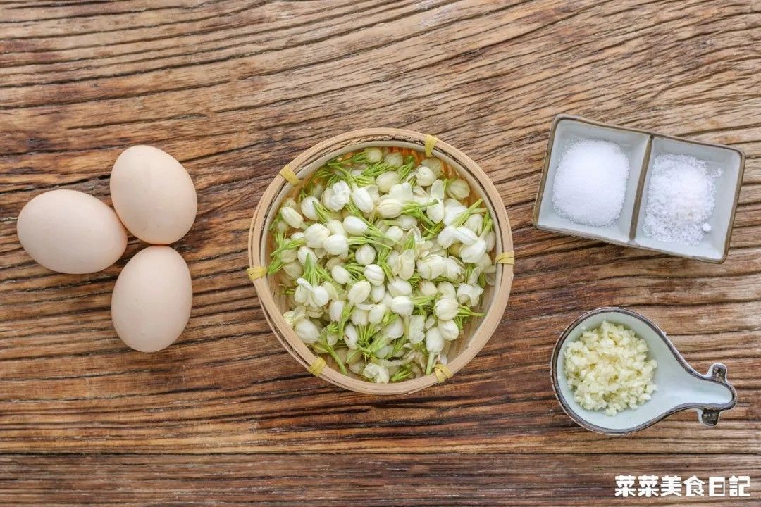 鸡蛋别再炒番茄了!现在流行炒它,搭配起来惊艳10倍