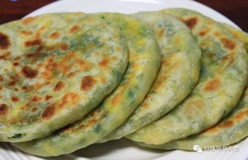 韭菜|这才是韭菜馅饼的正确做法，皮薄如纸，鲜香浓郁，一次8个不够吃