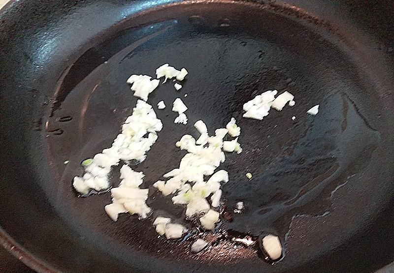 冬季干燥常吃它，止咳化痰降压护脑，和鸡蛋一炒，鲜香脆嫩