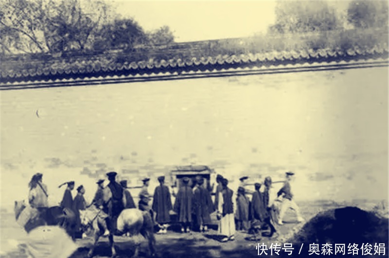 还真|晚清时期的老照片:图二是底层的贫苦老百姓,图五是溥仪的爷爷