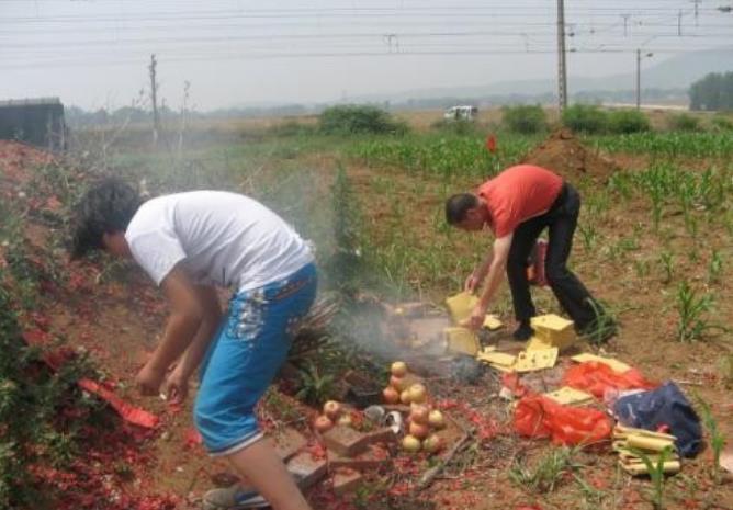 姥姥|外孙和孙子有什么区别？老人道出真心话，听完有点扎心