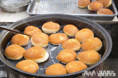 少不了|年夜饭桌上少不了的炸货,教你如何去做这3款,谁是你的菜