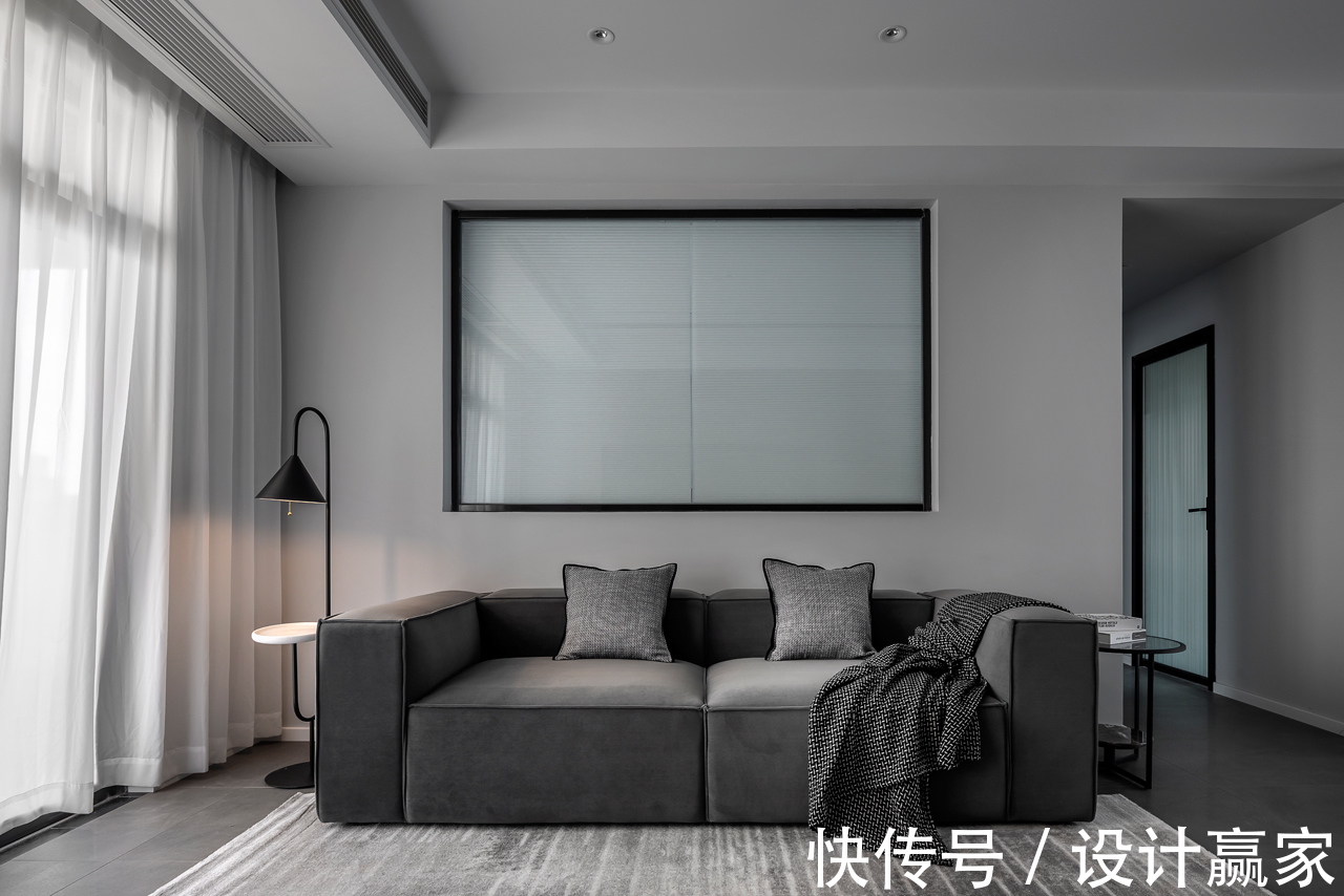 现代|132㎡现代黑白灰,素雅极简的美学空间,冷暖色搭配恰到好处