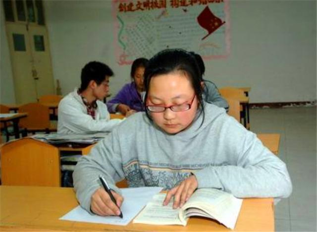 掌上明珠|我国首例“试管婴儿”郑萌珠,如今32年过去了,她生活过得好吗?