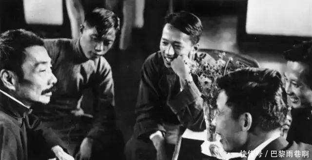 唯独|鲁迅的骨头是最硬的,却唯独不敢骂“有枪”的人,这又是为什么?