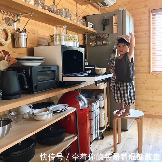 大城市|日本一家4口卖掉市区60㎡小房,搬到郊区住木屋!将生活过成电影