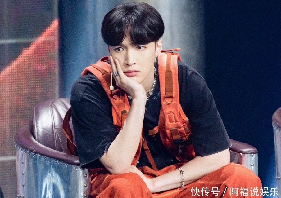  框录|张艺兴黄渤同框录节目，吃红烧肉特意连线孙红雷，尽显塑料兄弟情