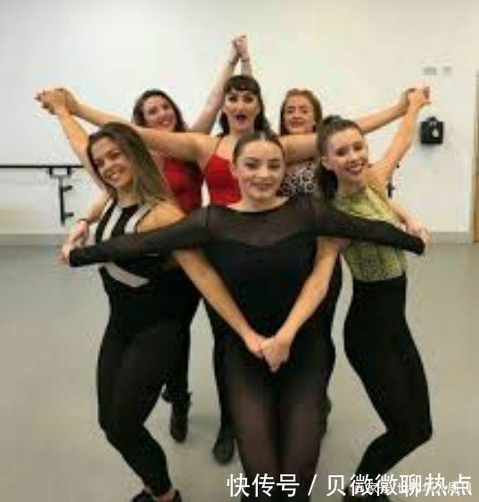 中国大妈引领国际潮流,这些大牌纷纷模仿